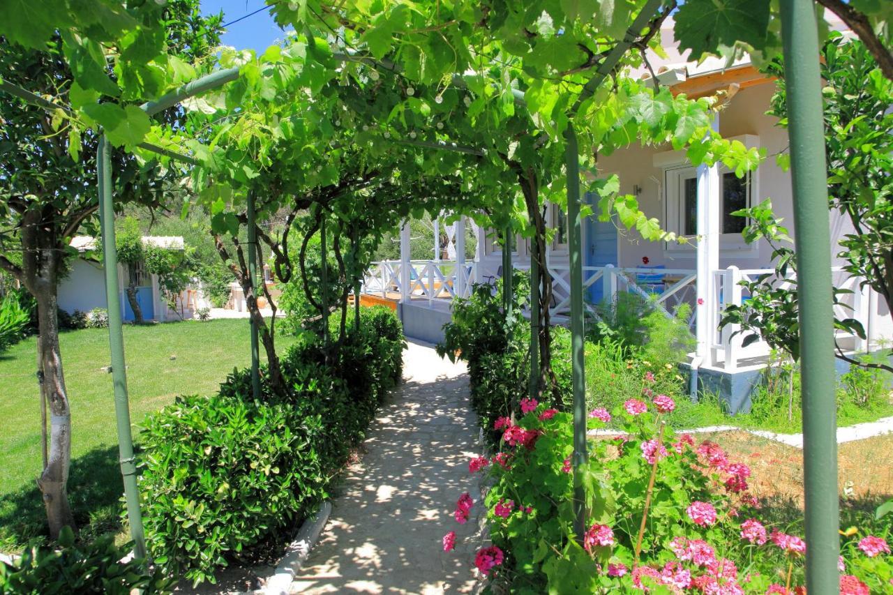 Blue Sky Cottage, Kanouli Beach Halikounas Exteriér fotografie